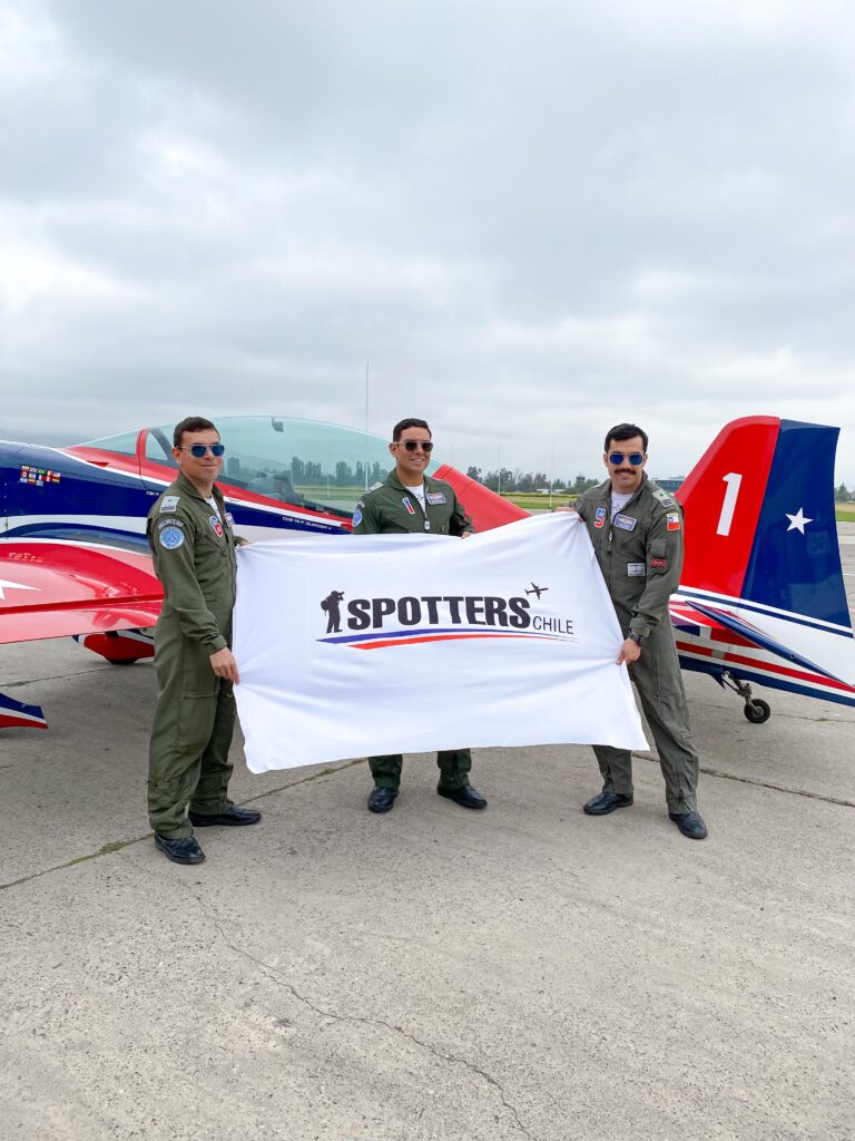 Visita de SpottersChile a la Escuadrilla de Alta Acrobacia «Halcones» de la Fuerza Aérea de Chile